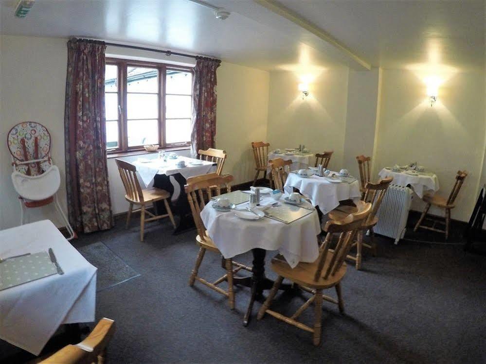 The Talbot Inn Much Wenlock Kültér fotó