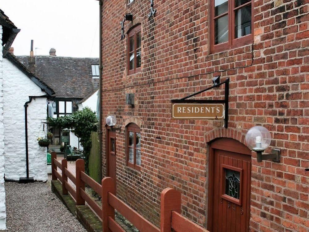 The Talbot Inn Much Wenlock Kültér fotó