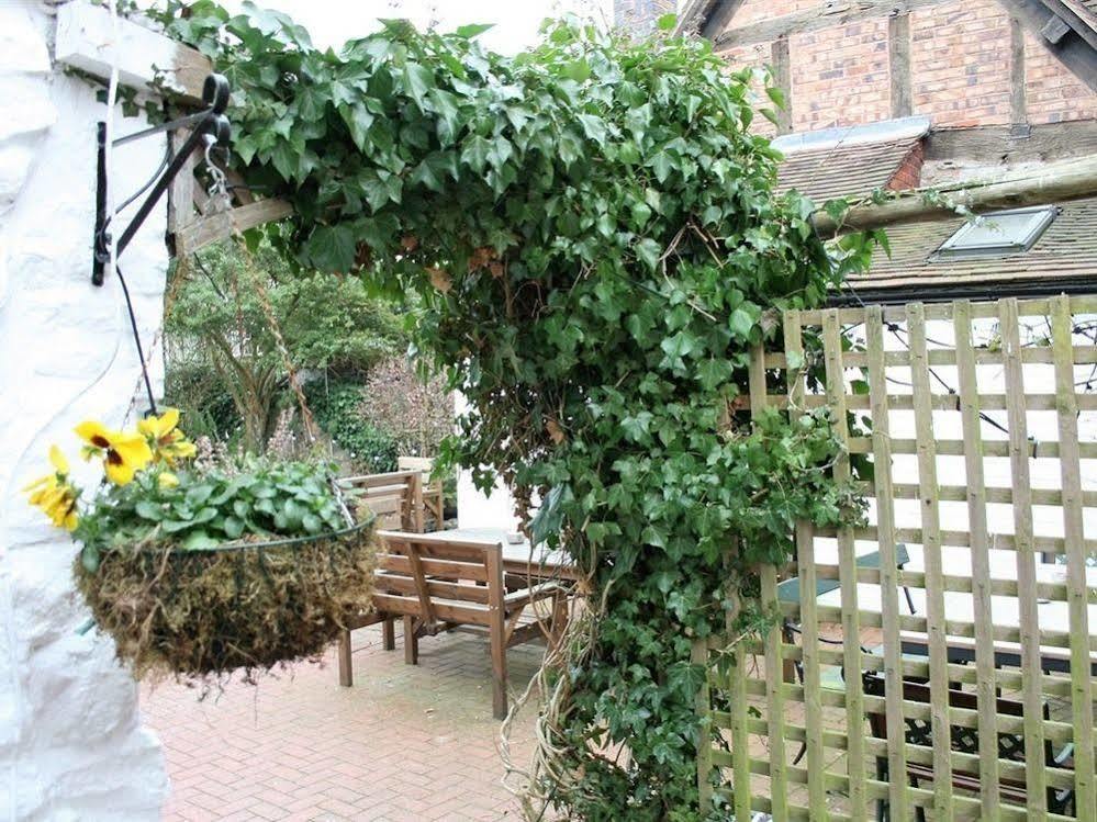 The Talbot Inn Much Wenlock Kültér fotó