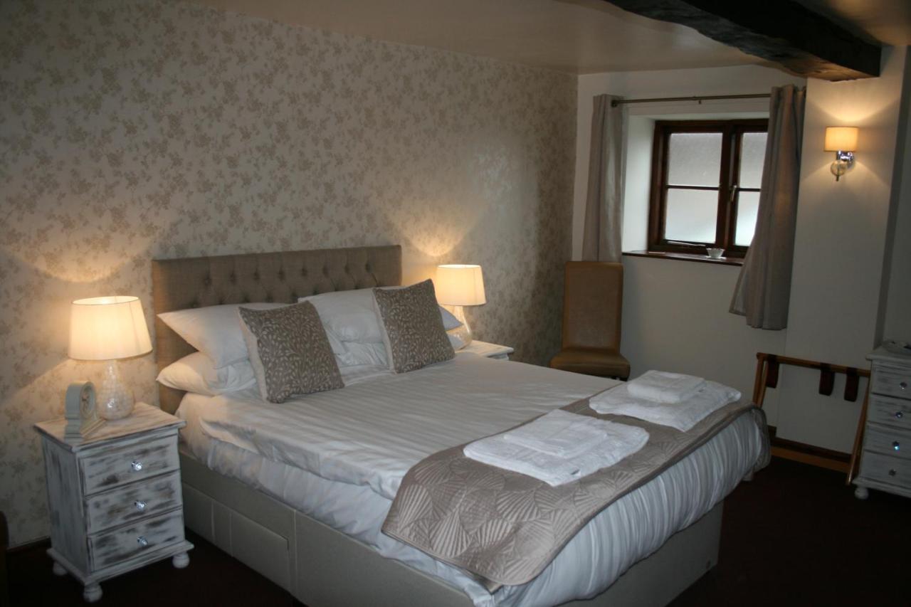 The Talbot Inn Much Wenlock Kültér fotó